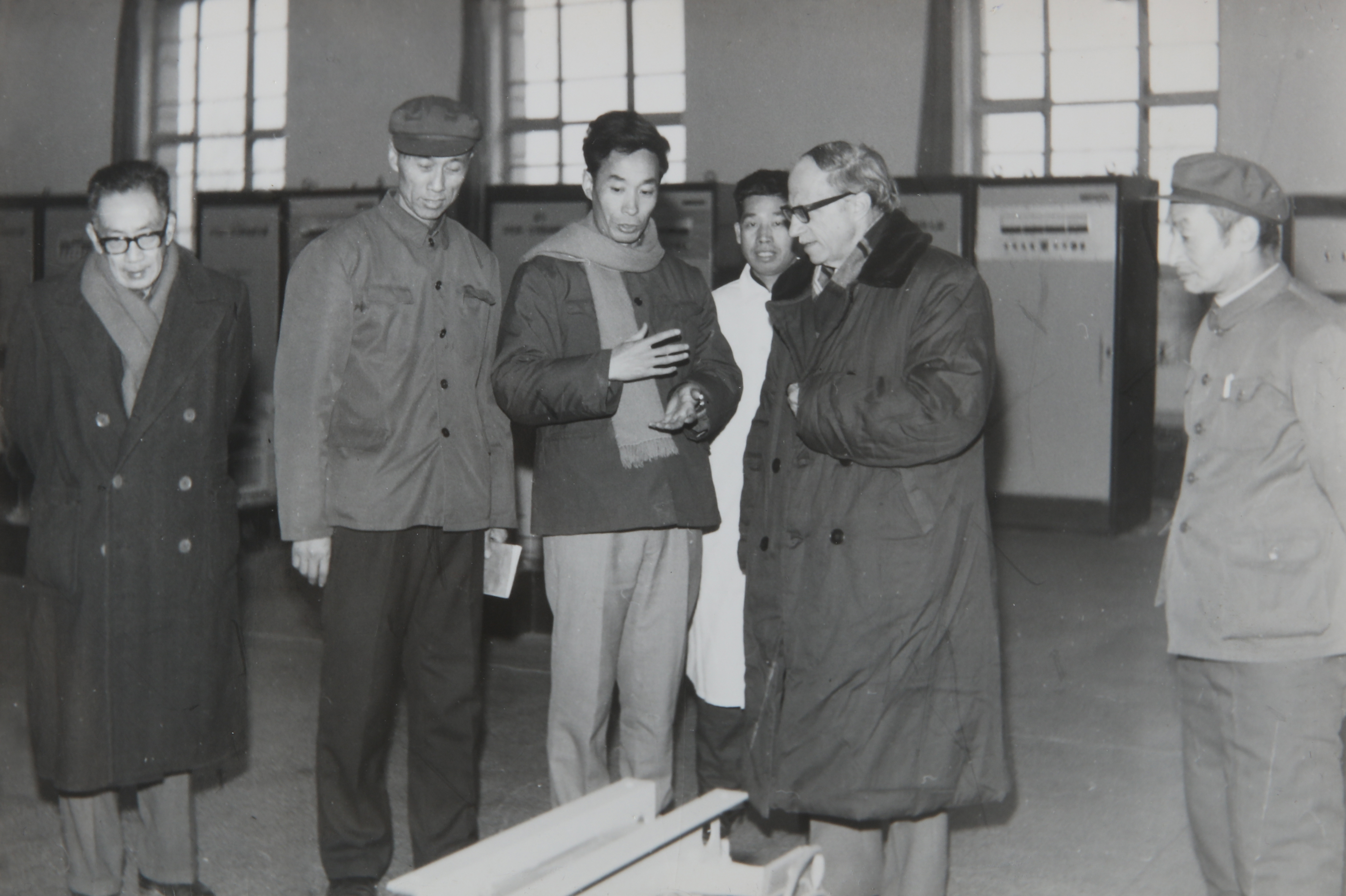 杨老师早年工作照片-2